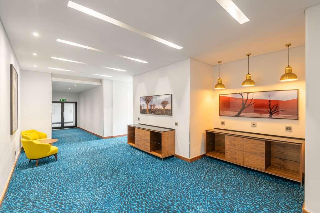 Hilton Garden Inn Windhoek Tiện nghi bức ảnh