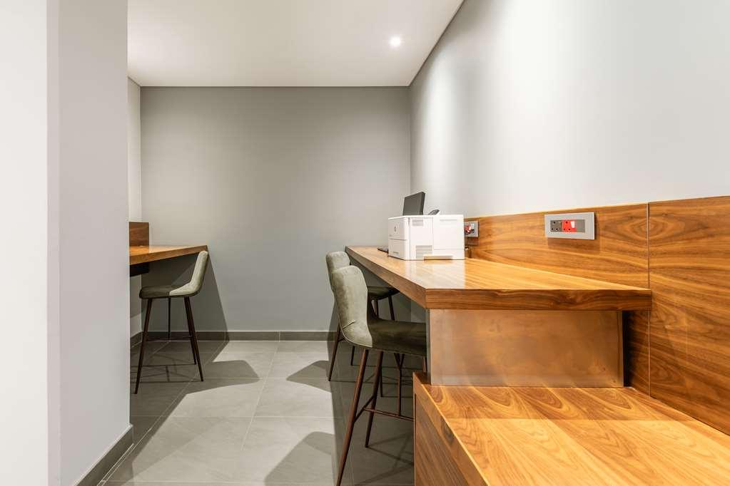 Hilton Garden Inn Windhoek Tiện nghi bức ảnh